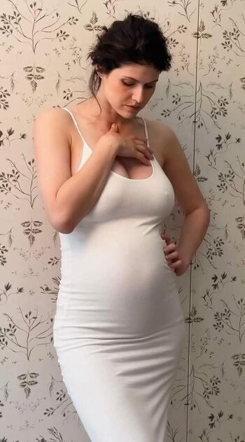 Full leaked Alexandra daddario private onlyfans photo