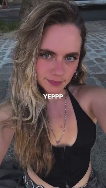 Full leaked Axelle maga page private onlyfans photo