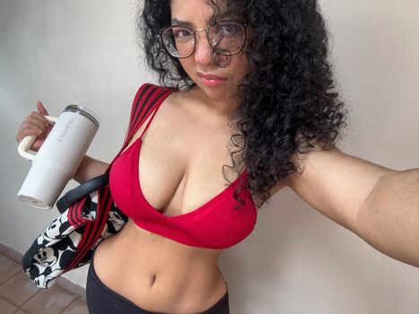 Full leaked Bootlegshakira private onlyfans photo