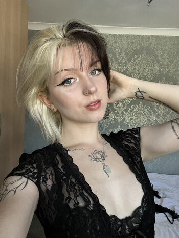 Full leaked Emzeeni page private onlyfans photo