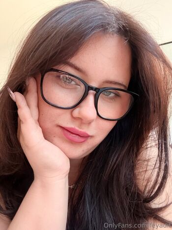Full leaked Feyadit private onlyfans photo