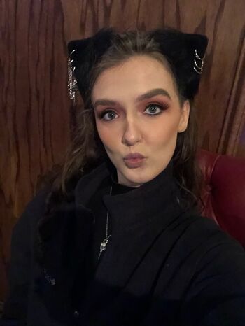 Full leaked Foxyopheliaa private onlyfans photo