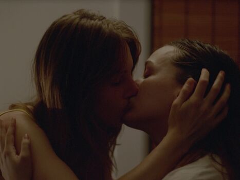 Full leaked Maya hawke page private onlyfans photo