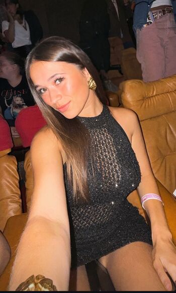 Full leaked Perrine secret story private onlyfans photo