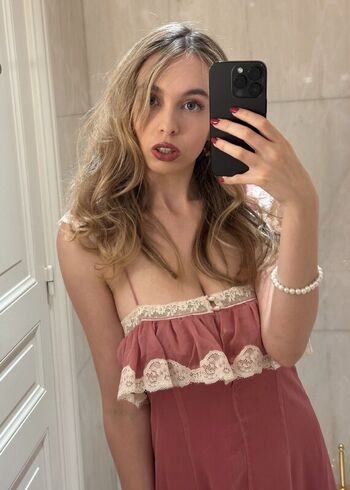 Full leaked Serena skybourne page private onlyfans photo