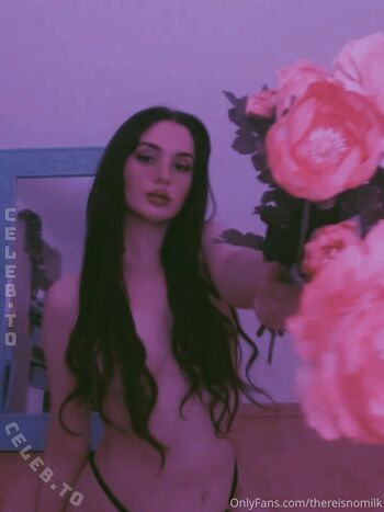 Full leaked Thereisnomilk page private onlyfans photo