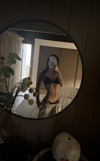 Full leaked Tinyells private onlyfans photo
